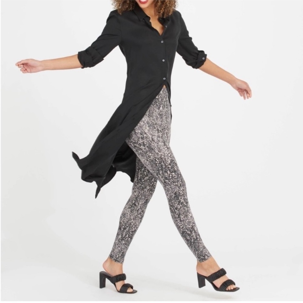 Spanx Faux Leather Shine snake print Leggings